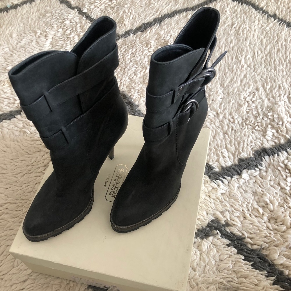 Coach Thelma boots
